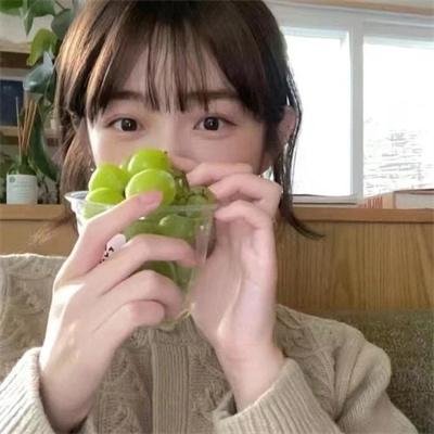 长大尾巴的兔子 海报