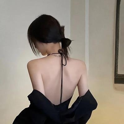 《收获月》 海报